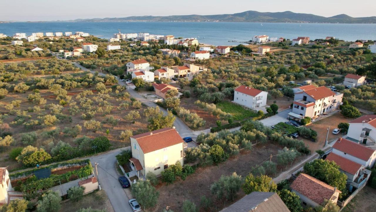 Apartments Antonija ซูโกชัน ภายนอก รูปภาพ