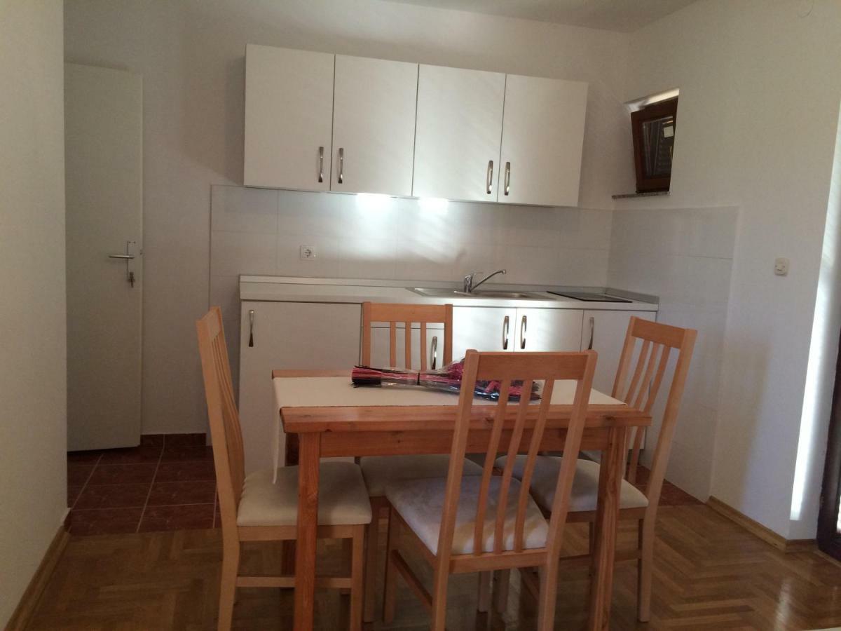 Apartments Antonija ซูโกชัน ภายนอก รูปภาพ