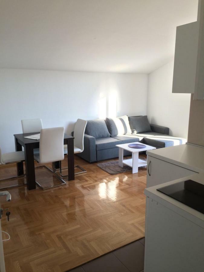 Apartments Antonija ซูโกชัน ภายนอก รูปภาพ